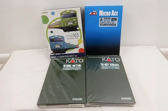 KATO W7系・ドクターイエロー ＆ 山手線おもしろ電車セット
